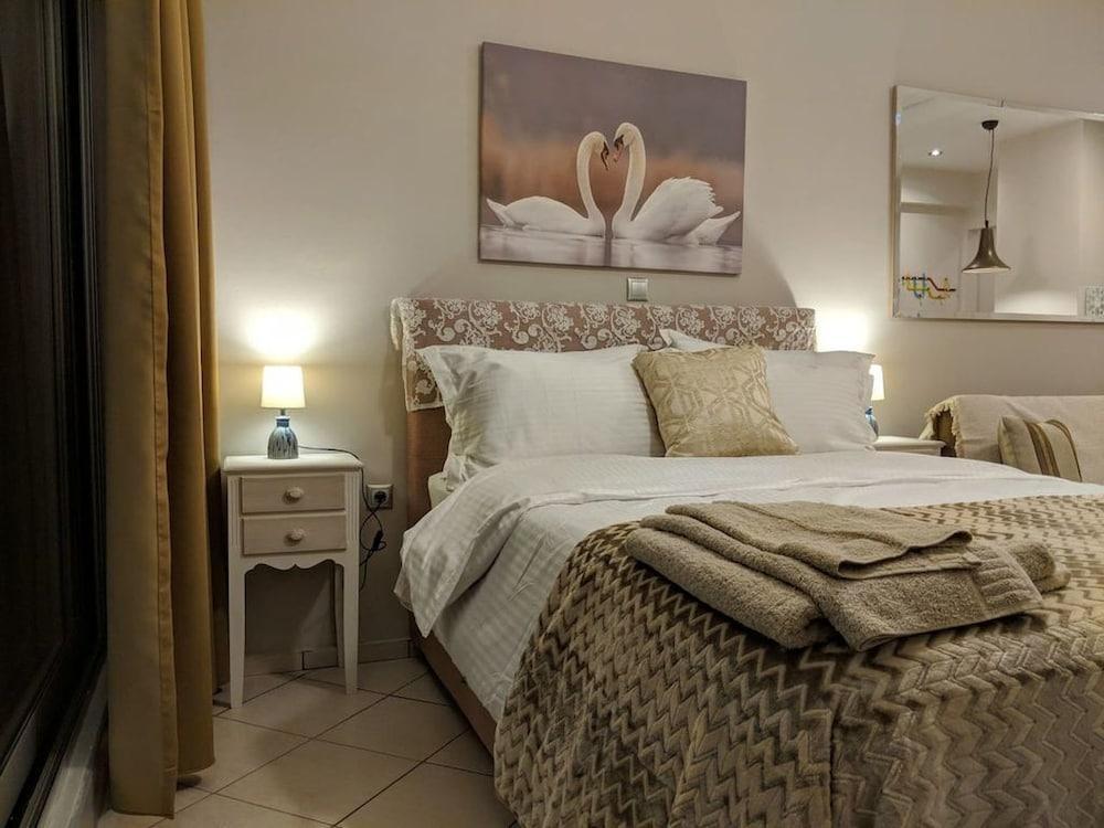 Cozy Luxury In The Heart Of 8-2 *